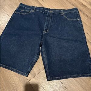 Men’s Wrangler Jean Shorts Size 42
